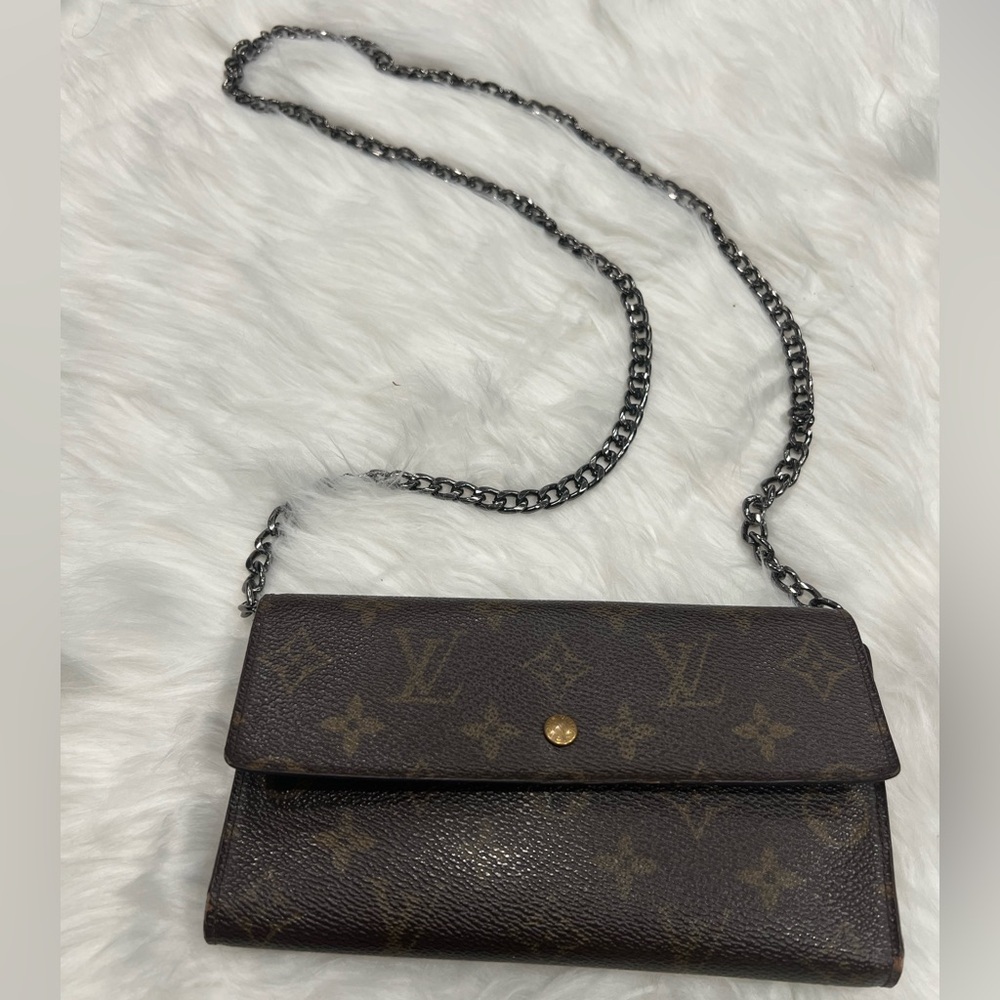 Louis Vuitton Monogram Sarah Wallet + Gunmetal Crossbody Chain